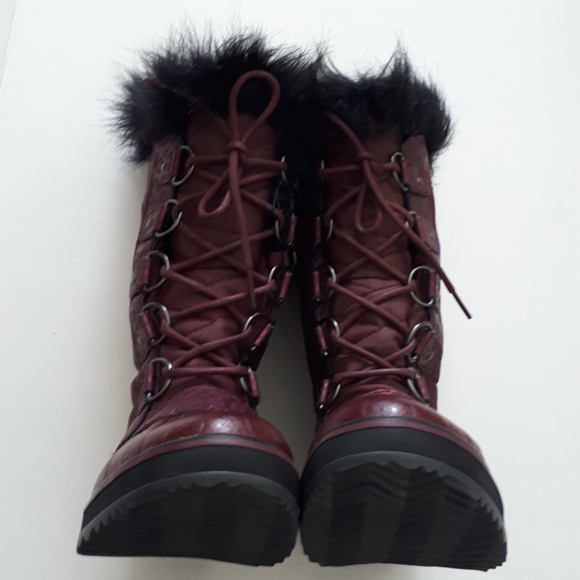 Sorel Mid Thigh  Burgundy Winter Boots - Picture 6 of 8